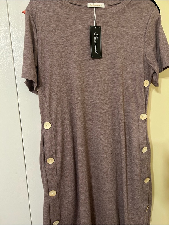Dresses & Skirts - Fantaslook Mauve Button-Accent Tee Dress